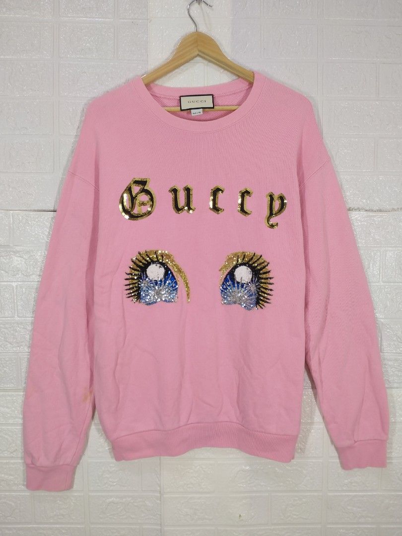 GUCCI CREWNECK (Category: Coats, Jackets and Outerwear) located in Baguio. Submitted by dansteals (Listing ID 1468042191, Image 1). Description: 29 X 24 XLARGE.