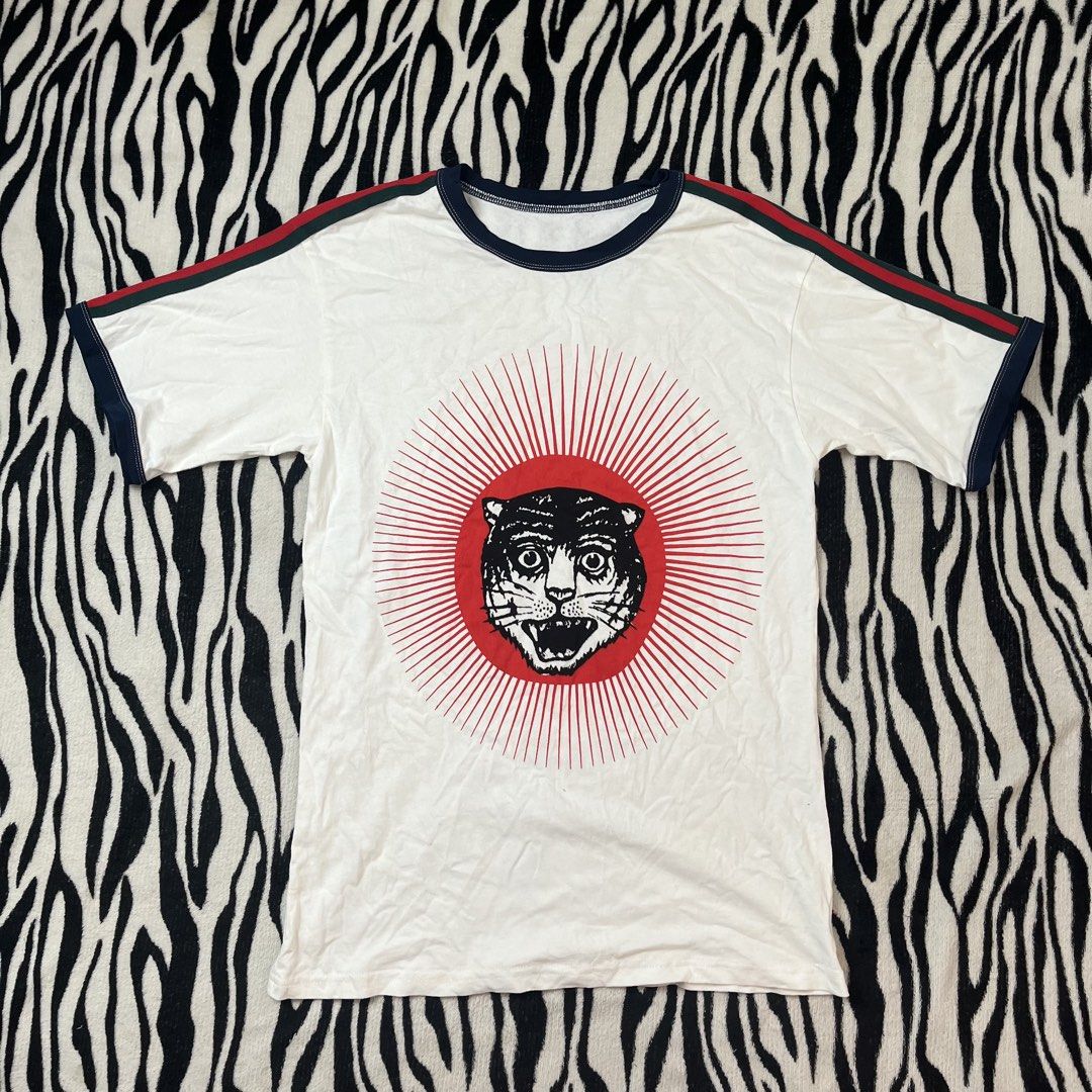 Gucci hollywood cat tshirt (Category: Shirts) located in Manila. Submitted by royaldripmanila (Listing ID 1467958179, Image 1). Description: No issue W18.5 L28.