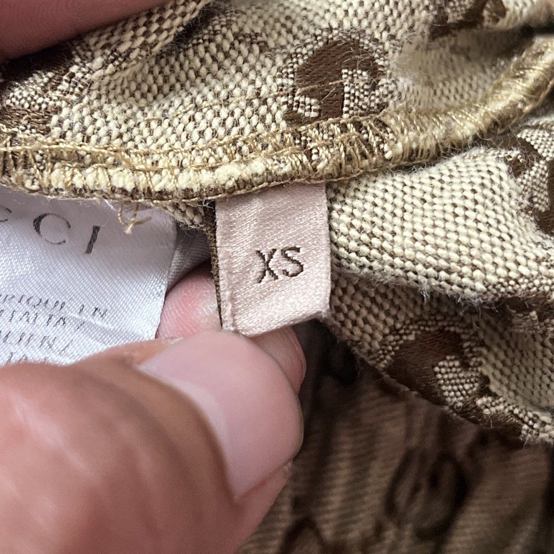 Gucci monogram short (Category: Shorts) located in Manila. Submitted by royaldripmanila (Listing ID 1467970936, Image 3). Description: Cut main tag W26-28 L16.5.