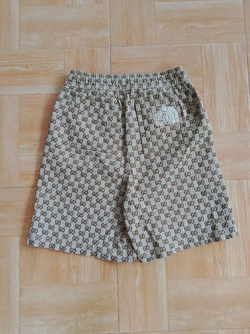 Gucci Short (Category: Shorts) located in Cateel. Submitted by elayyy_070126 (Listing ID 1467912394, Image 2). Description: .