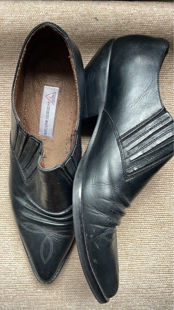Guess balat na boots 🥾 (Category: Dress Shoes) located in Mandaluyong City. Submitted by summahtohdaymnl (Listing ID 1467839482, Image 2). Description: .