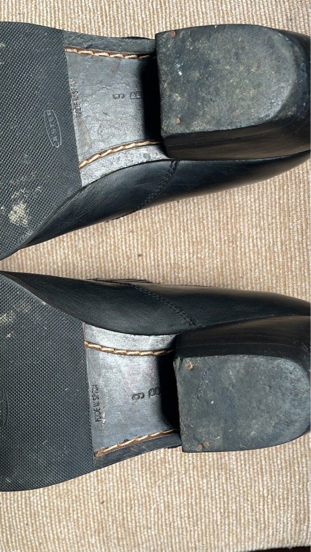 Guess balat na boots 🥾 (Category: Dress Shoes) located in Mandaluyong City. Submitted by summahtohdaymnl (Listing ID 1467839482, Image 3). Description: .