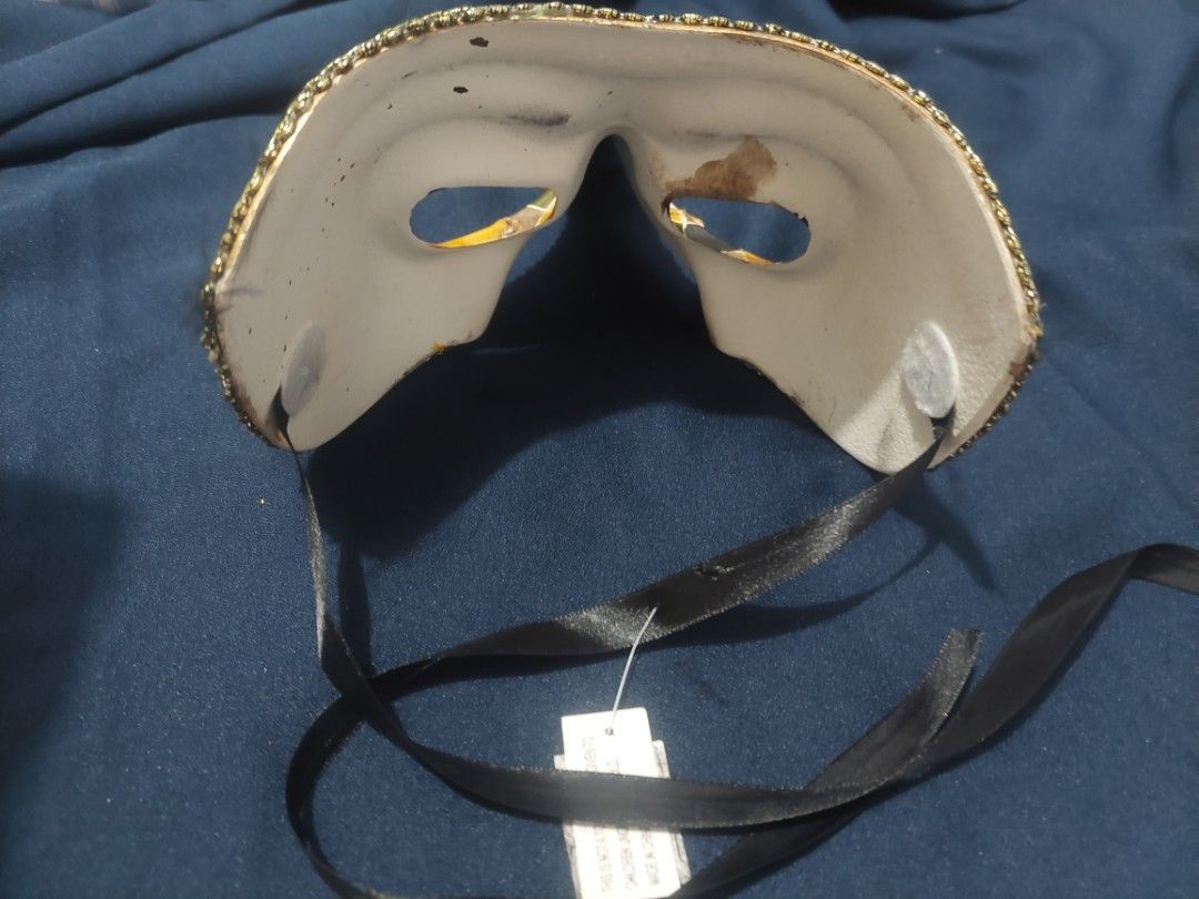 Halloween or Masquerade Mask (Category: Occasions & Party Supplies) located in Cainta. Submitted by ceejay.lim (Listing ID 1467875716, Image 2). Description: - Clear plastic halloween or masquerade mask,lightweight - Closure: black satin ties .