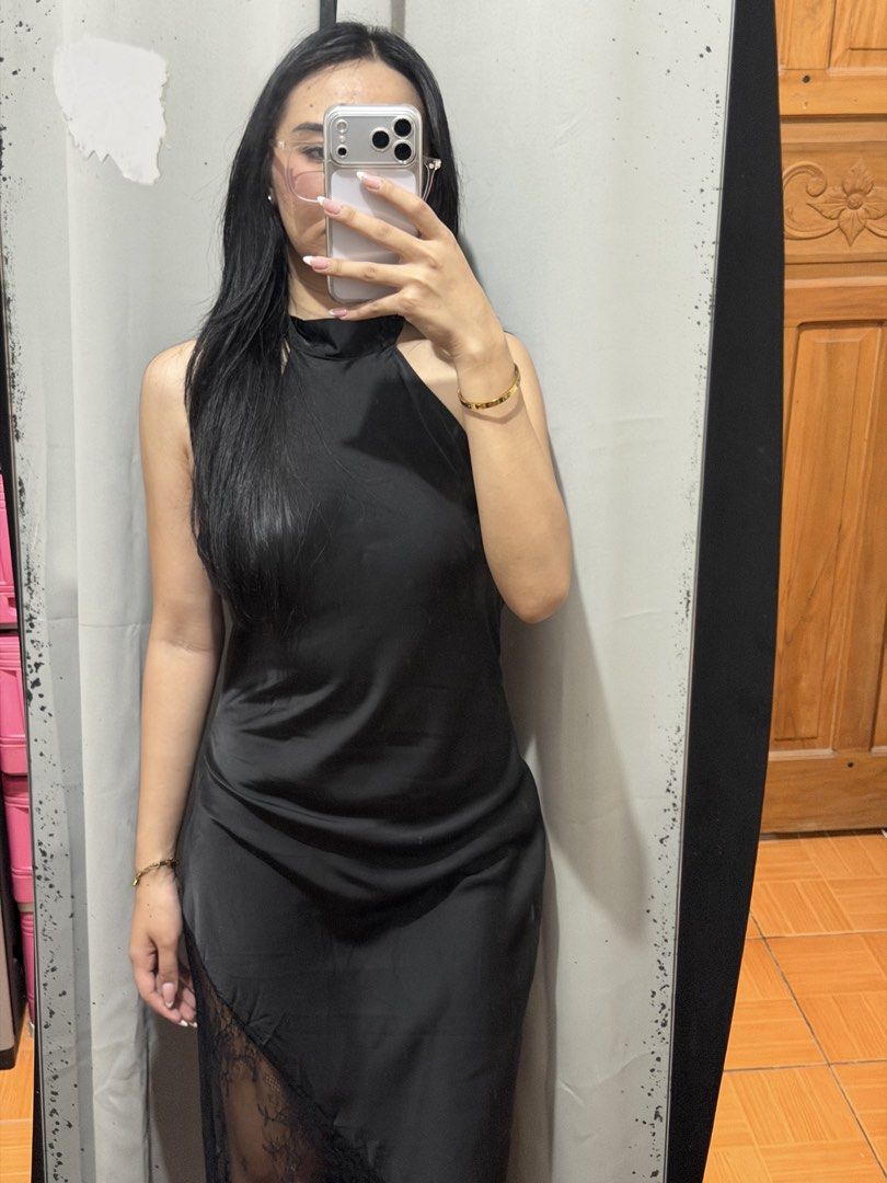 Halter Neck Backless Satin Lace Dress (Category: Dresses) located in Lucena. Submitted by lexshiine (Listing ID 1467979810, Image 3). Description: bnew size: m on tag MOP: Maribank/GoTyme MOD: J&T.
