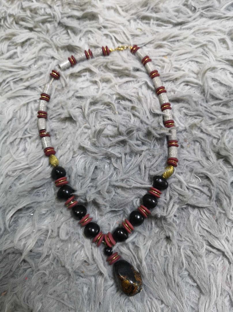 Handcrafted Tubular Beads Necklace (Category: Necklaces) located in Santa Cruz. Submitted by jmy_surplus.2 (Listing ID 1467913327, Image 1). Description: Size ; L - 11.1 W - 1.1 Color ; Brown , White Type ; Necklace Brand ; No Brand Material ; Synthetic Style ; Brown White Necklace LG 117 JMY 3 Batch #225.