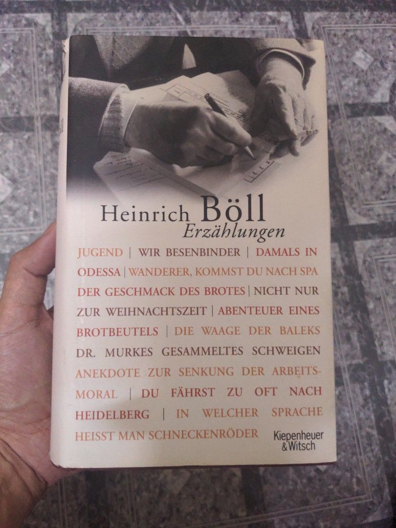 Heinrich Böll, Erzählungen (Category: Storybooks) located in Baguio. Submitted by fosterthe (Listing ID 1467906431, Image 1). Description: german language see photos for condition gcash/j&t Erzählungen, a collection of works Heinrich Böll hardcover.