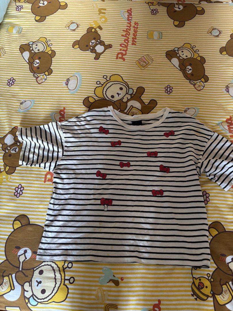 Hello Kitty （分類：T-shirt）位於 Hong Kong。 由 adapang_10.07 提交（商品編號 1467915849，圖片 1）。簡介： 。