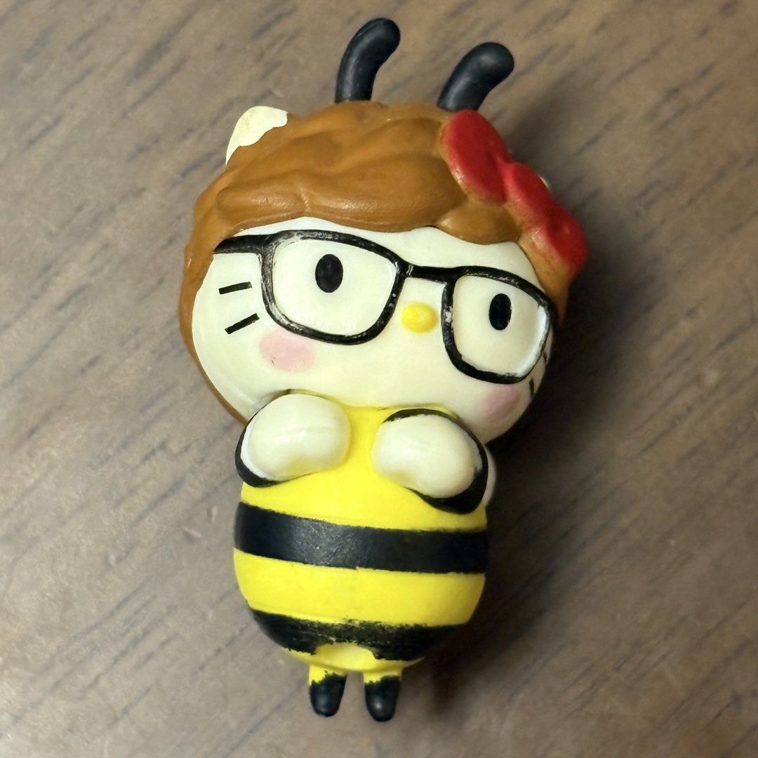 Hello Kitty Bee Costume Figure (Category: Figurines & Statues) located in Manila. Submitted by aobacafe (Listing ID 1467956771, Image 1). Description: .