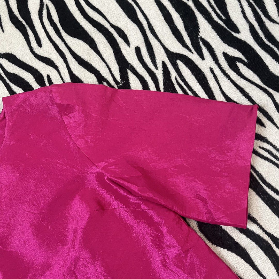 Helmut lang slik dress (Category: Others Tops) located in Manila. Submitted by royaldripmanila (Listing ID 1467946041, Image 3). Description: No issue W17.5 L20.5.