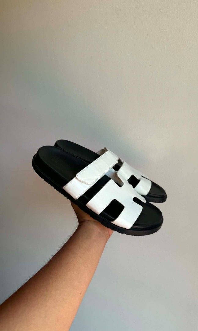 Hermes chypre sandal (Category: Slippers & Slides) located in Koronadal. Submitted by mannylagada880 (Listing ID 1468021629, Image 2). Description: in good condition ship nationwide ✈️.