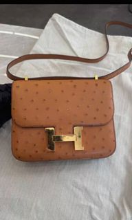 （分類：）位於 。 由 bellize.luxury 提交（商品編號 1468050258，圖片 1）。簡介： 。