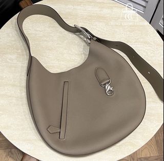 （分類：）位於 。 由 chingchingluxury 提交（商品編號 1468054759，圖片 1）。簡介： 。