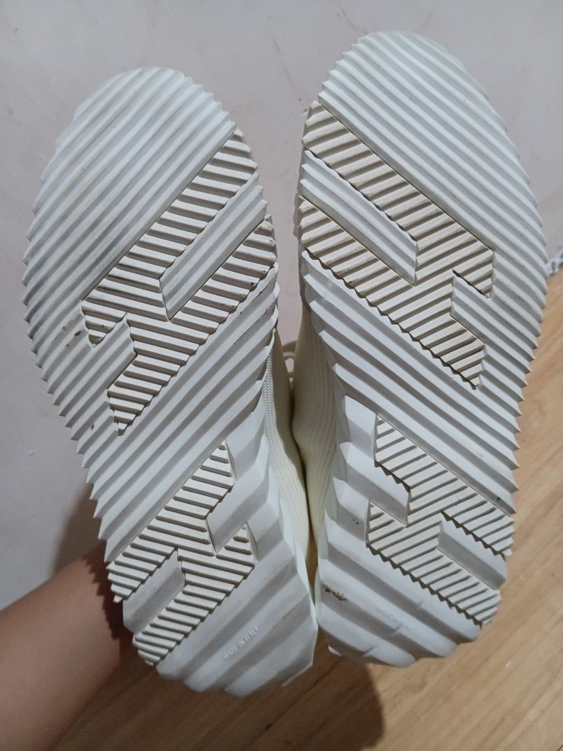 Hermès Bouncing Sneakers (Category: Sneakers & Footwear) located in Manila. Submitted by potpot0414 (Listing ID 1467877123, Image 3). Description: It was bought for about AED 4,255 in Dubai UAE ( around 72k in philippines peso ) used for only three times , but the box was misplaced so there is no box . Just needed the money for something important that's why i'm selling it..