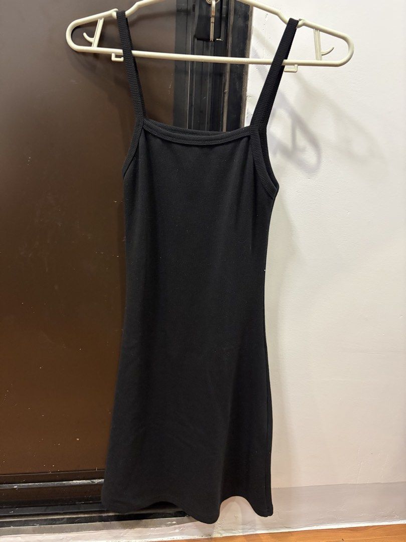 HerPalais Black Mini Dress (Category: Dresses) located in Taguig. Submitted by beelauver (Listing ID 1467952684, Image 1). Description: - super stretchy.