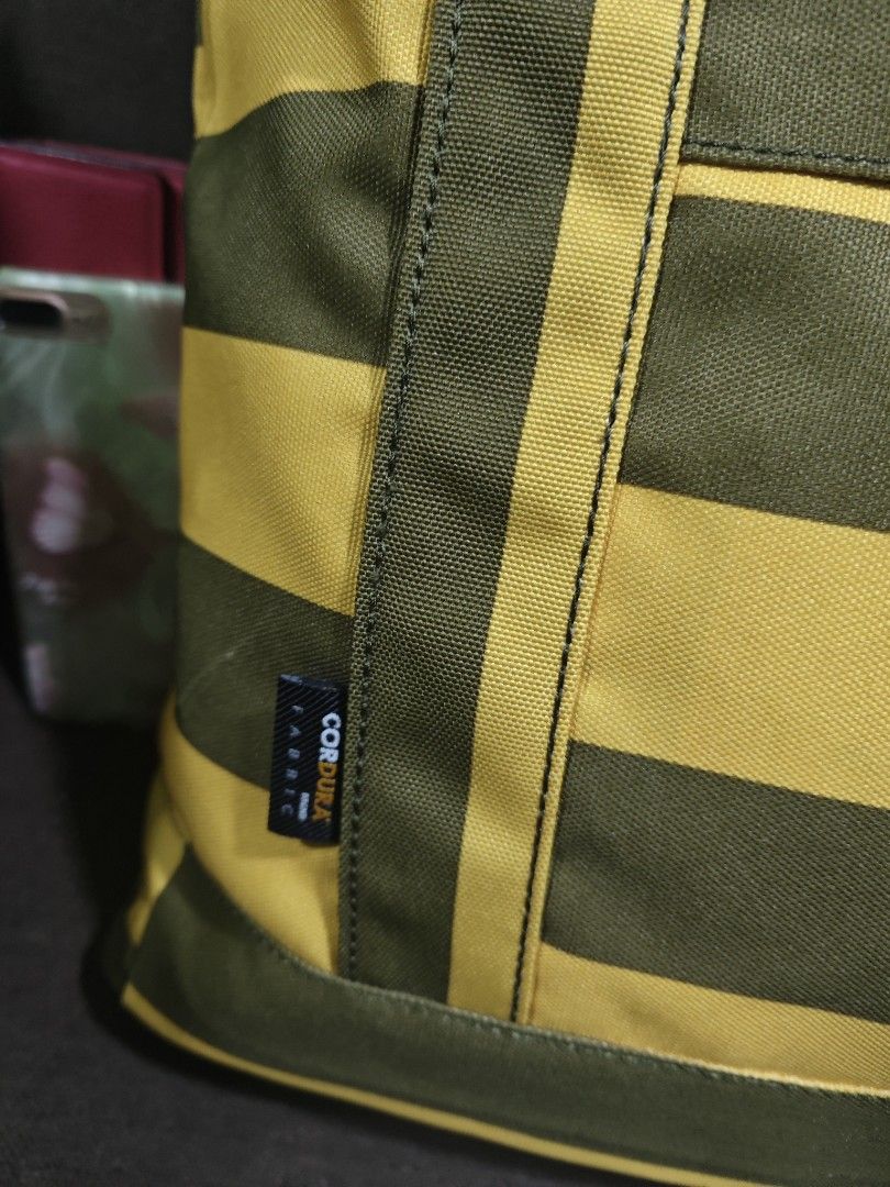Hershel med tote bag (Category: Tote Bags) located in Pili. Submitted by zaneombao03491 (Listing ID 1467984730, Image 3). Description: .