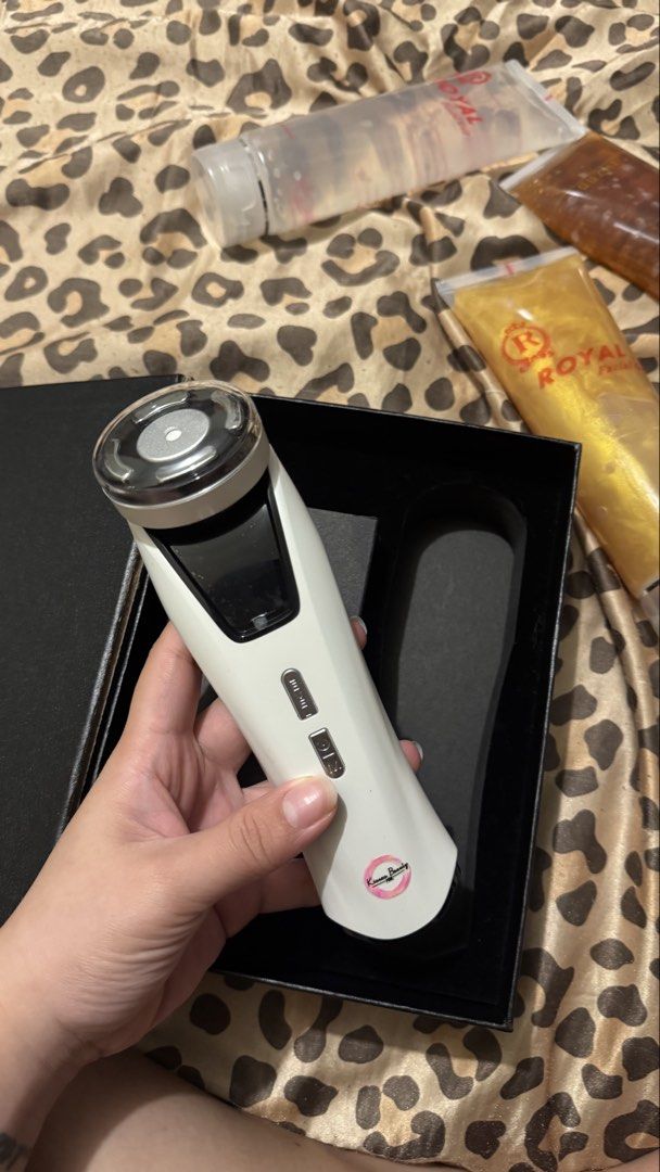 HIFU, RF & EMS (Category: Face Care) located in Marikina City. Submitted by anastasia_louise3e (Listing ID 1468057900, Image 1). Description: ORIGINAL PRICE IS 7k IM SELLING FOR ONLY 6,500 FOR SALE ✨ Ultra HIFU machine by Kissed Beauty MNL. DM for inquiries..