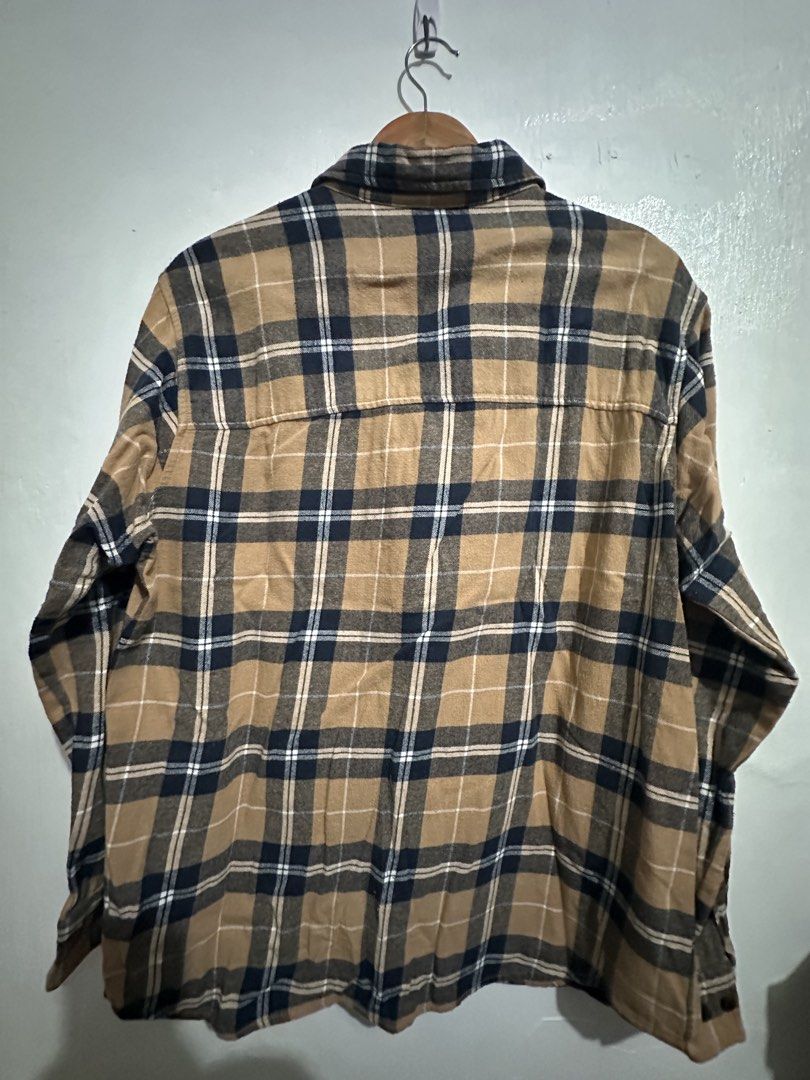 H&M Flannel Shirt (Category: Formal Shirts) located in Bulacan. Submitted by zerowastewardrobe (Listing ID 1467963204, Image 2). Description: Dimensions : W23 x L29 in Size on tag: L Colors may vary due to lighting and photography. **Please read*** For mailing & delivery only. No Pick Up No COD Courier is J&T Express or Lalamove (same day deliver). Shipping fee is shouldered by buyer. Return & refund policy: Please video your unboxing of your par