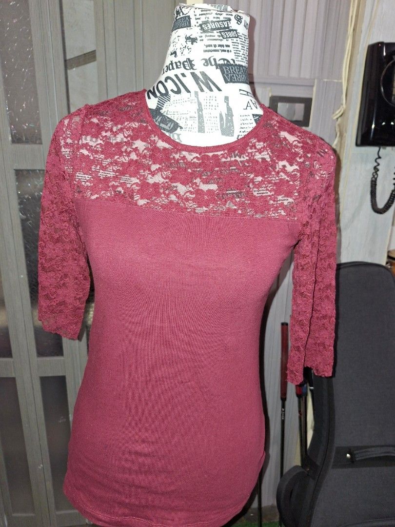 H&M Maroon Lace Long Sleeve Top (Category: Longsleeves) located in Manila. Submitted by mialiurshop (Listing ID 1467918725, Image 1). Description: - Brand: H&M - Size: S - Color: Maroon / Burgundy - Design: Sheer lace sleeves and upper yoke with solid body - Neckline: Scoop neck - Origin: Made in Cambodia.
