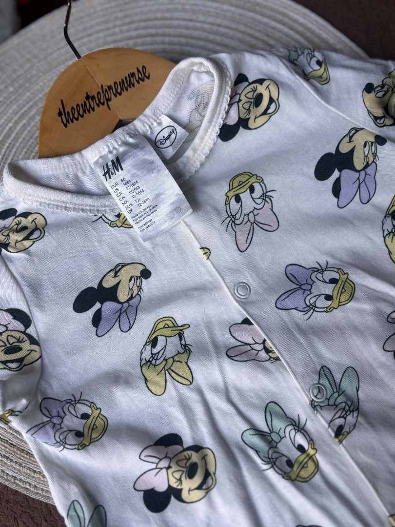 H&M Minnie Mouse Romper 12-18m (Category: Babies & Kids Fashion) located in Quezon City. Submitted by theentreprenurse (Listing ID 1467924265, Image 2). Description: 𝘼𝙐𝙏𝙊 𝙋𝘼𝙎𝙎 𝙏𝙊 𝙇𝙊𝙒 𝘽𝘼𝙇𝙇𝙀𝙍𝙎 📣 ʙʀᴀɴᴅ: h&m ꜱɪᴢᴇ: 12-18m ᴍᴏᴘ: ɢᴄᴀꜱʜ ꜱʜɪᴘᴘɪɴɢ 🛒 (NO RUSH. I'm a working momma :) ) ▪︎ꜰʟᴀꜱʜ ᴇxᴘʀᴇꜱꜱ | J&T ▪︎ʟᴀʟᴀᴍᴏᴠᴇ|ɢʀᴀʙ ~ 𝚃𝚑𝚎𝚜𝚎 𝚌𝚕𝚘𝚝𝚑𝚎𝚜 𝚊𝚛𝚎 𝚊𝚕𝚛𝚎𝚊𝚍𝚢 𝚠𝚊𝚜𝚑𝚎𝚍. 𝙺𝚒𝚗𝚍𝚕𝚢 𝚖𝚊𝚗𝚊𝚐𝚎 𝚢𝚘𝚞𝚛 𝚎𝚡𝚙𝚎𝚌𝚝𝚊𝚝�