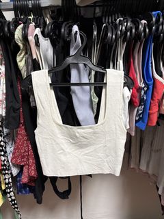 (Category: ) located in . Submitted by isabelasthriftclothes (Listing ID 1467969321, Image 1). Description: .
