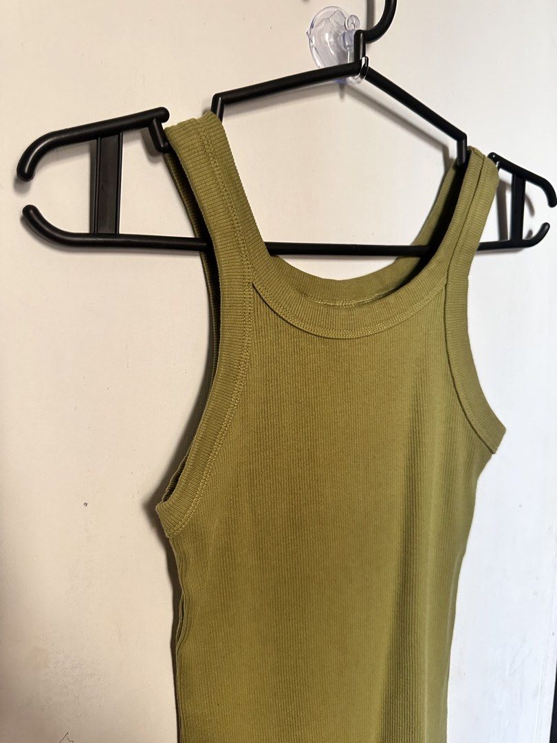 H&M tanktop (Category: Sleeveless) located in Cavite. Submitted by chicfinds.slay (Listing ID 1467932241, Image 2). Description: ✨best fit xxs-semi medium ✨ like new condition ✨avocado green color.