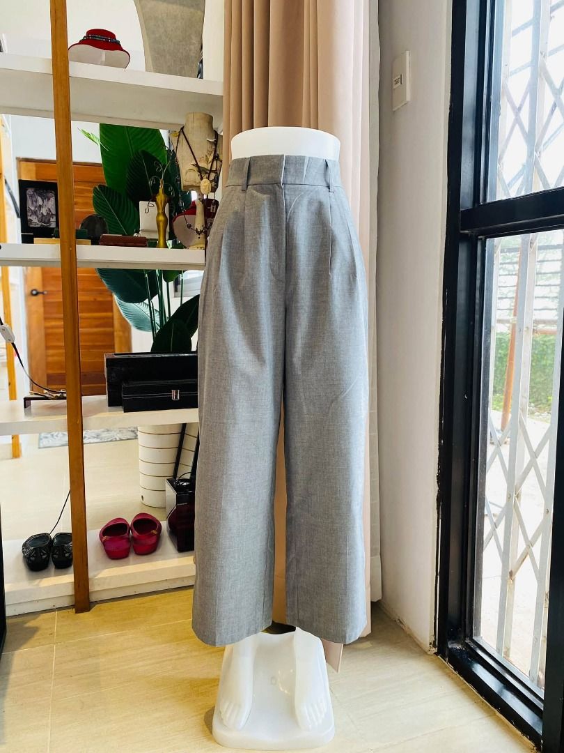H&M TROUSERS (Category: Other Bottoms) located in Baguio. Submitted by asna_taku (Listing ID 1467889521, Image 1). Description: H&Ⓜ️ TROUSERS 22-26" VIA TM ₱800.