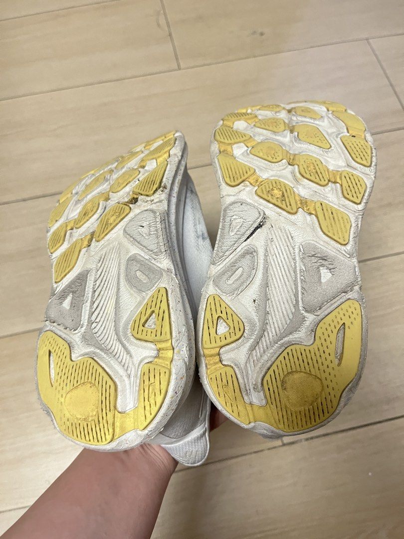 HOKA （分類：波鞋）位於 Hong Kong。 由 cr98800 提交（商品編號 1467949521，圖片 4）。簡介： 。