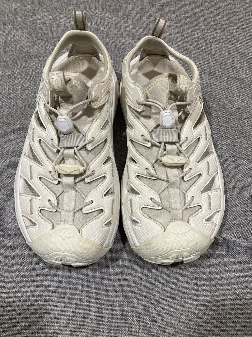 HOKA ONE ONE HOPARA (Category: Sneakers) located in Zamboanga. Submitted by deensthrifting (Listing ID 1467956712, Image 1). Description: HOKA ONE ONE HOPARA SIZE: 6Mens, 7Wmn, 38.2/3 VERY GOOD CONDITIONS NO MAJOR FLAWS MINIMAL SIGN OF USAGE -1999+shipping fee Loc:Mindanao.