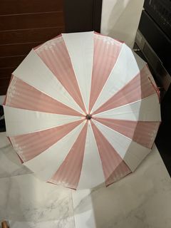 （分類：）位於 。 由 Koi_Fishh 提交（商品編號 1468021810，圖片 1）。簡介： 。
