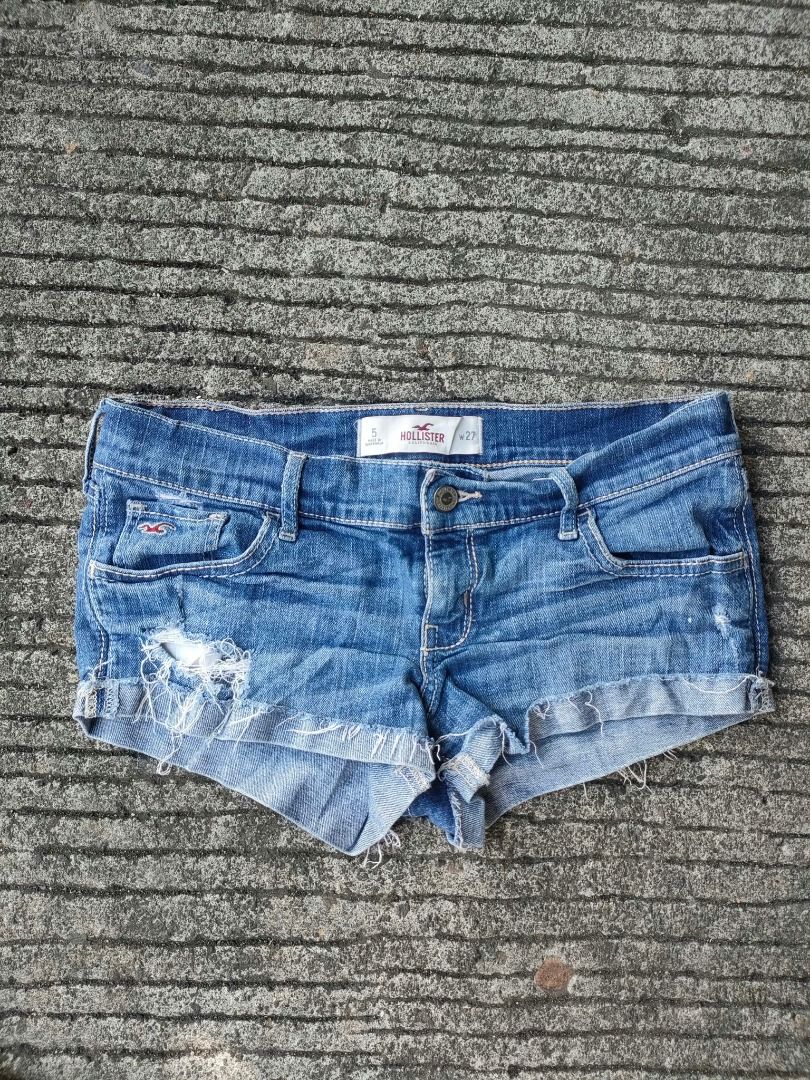 Hollister shorts (Category: Shorts) located in Calauag. Submitted by thirdfinds (Listing ID 1467986562, Image 1). Description: .