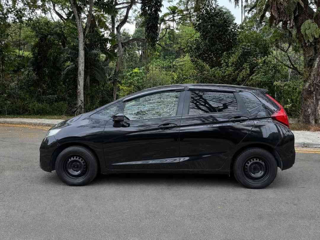 Honda Fit 2017 1.3 G F-Package (A) (Category: Used Cars) located in Singapore. Submitted by carousell_certified_partners (Listing ID 1462690632, Image 2). Description: Lowest depreciation in market! Very good condition! 100% full loan available! 100% PHV loan available! Cheapest and lowest depreciation in the market! 1 of only 6 dealers in Singapore to be awarded roll of honor by SGCM! Buy with confidence! In-house loan or bank loan available! Fa