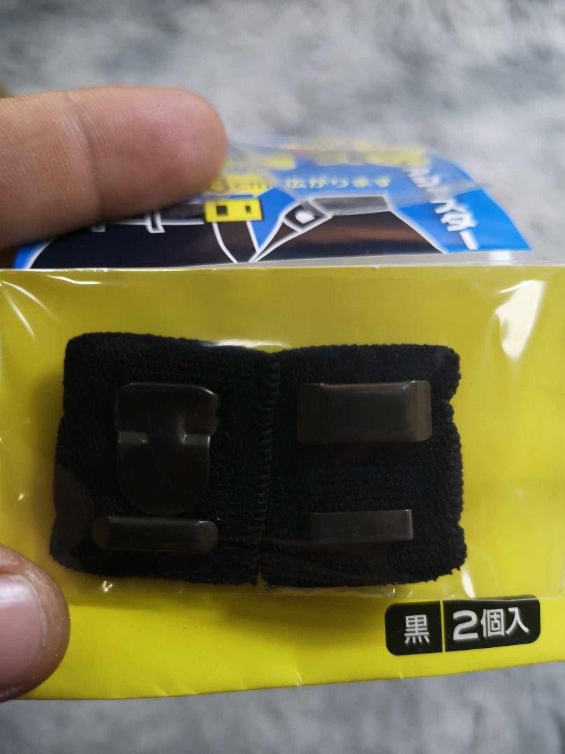 Hook Type Extenders Easy Waist Adjuster Pants Plus (Category: Other Accessories) located in Santa Cruz. Submitted by jmy_surplus.2 (Listing ID 1467917068, Image 2). Description: Size ; L - 1.4 W - 1.2 Color ; Black Type ; Extenders Brand ; No brand Material ; Synthetic Style ; Black Hook Type Extenders LG 117 JMY 3 Batch #225.