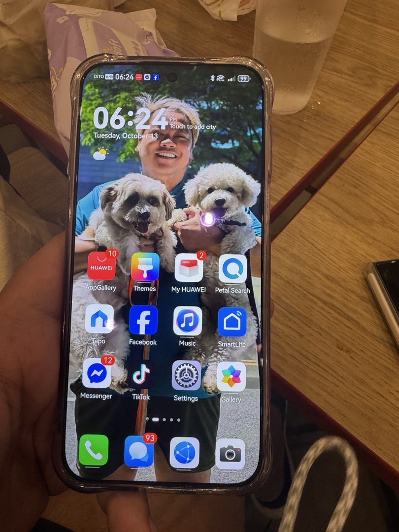 Huawei Pura 90s pro max (Category: Huawei) located in Manila. Submitted by ramelesve17435 (Listing ID 1467853881, Image 2). Description: Unit only With case Smart devil tempered on screen and camera 100 battery All sim working.