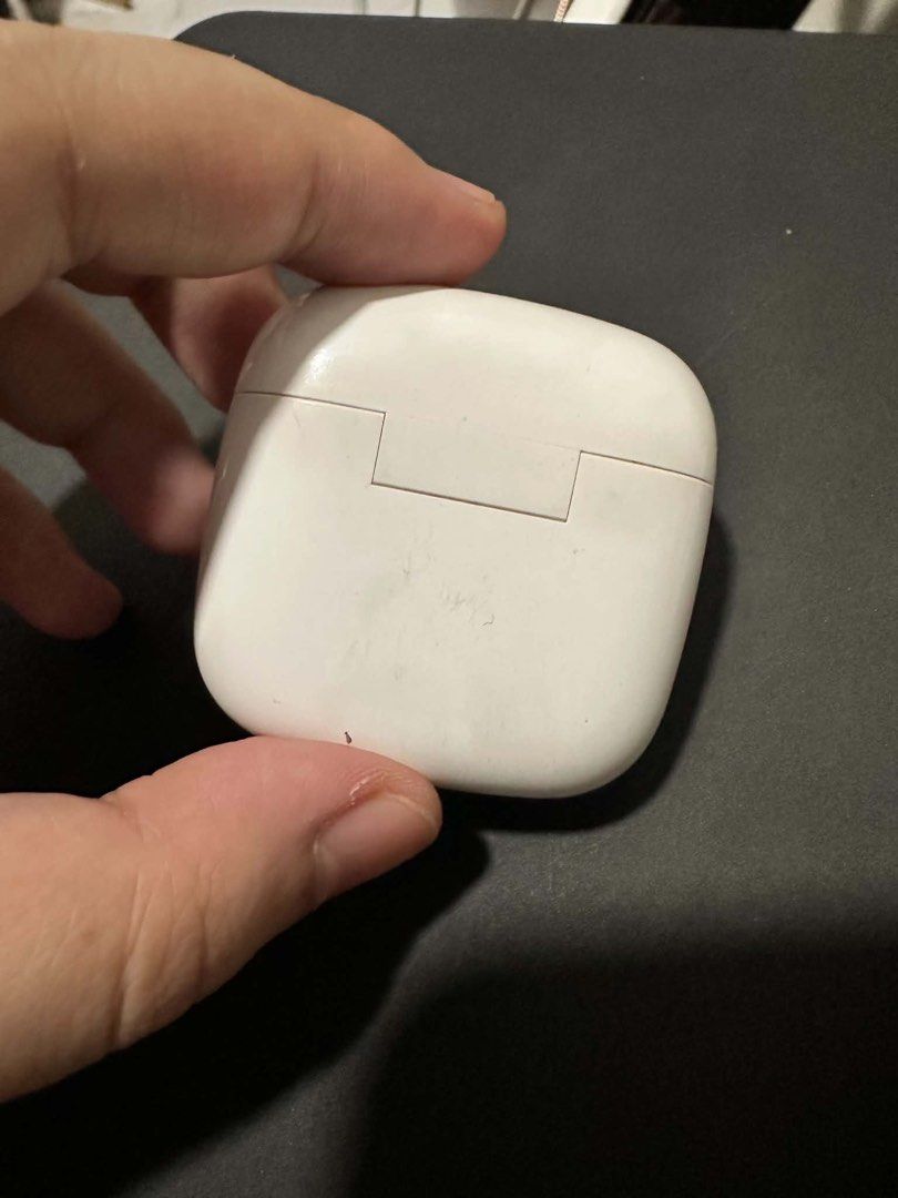 Huawei Wireless Earbuds with Oreo Silicone Case (Category: Earphones) located in Zamboanga. Submitted by tashlieannnatad (Listing ID 1467911935, Image 3). Description: Huawei FreeBuds SE 2 — RIGHT PIECE ONLY! Good working condition!! Price Negotiable With free type c cable and case RFS : Decluttering Location : East Rembo, Taguig Delivery free will be shouldered by buyer - Authentic Huawei wireless earbuds in working condition - Easy and fast Blu