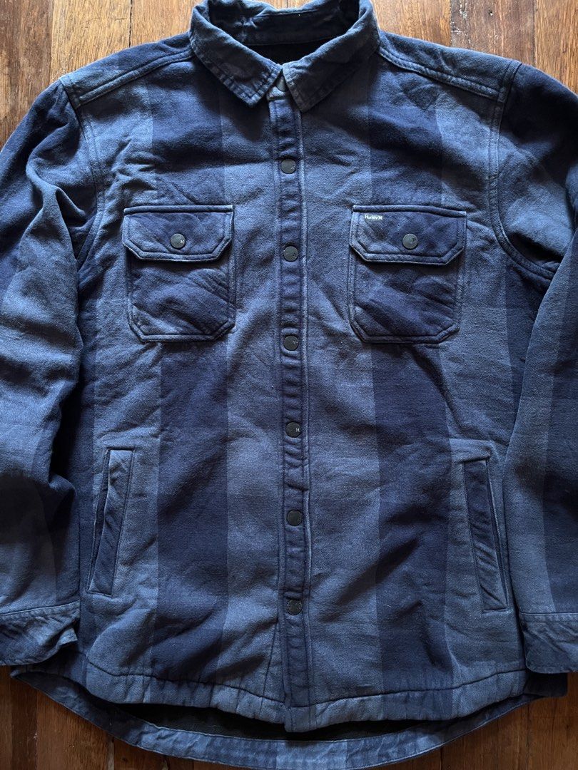 Hurley Fleece-Lined Flannel Riding Jacket (Category: Coats, Jackets and Outerwear) located in Los Banos. Submitted by lootmeup (Listing ID 1468025574, Image 3). Description: Hurley Fleece-Lined Flannel Riding Jacket With 4 pockets at front Size: Width: 22.5 Length: 28 Nnn Mine P700.