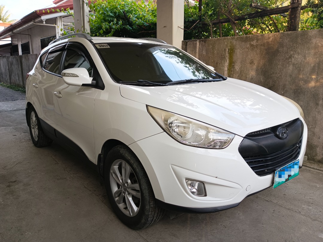 Hyundai Tucson 2.0 CRDi (A) (Category: Used Cars) located in Caloocan City. Submitted by jennydc11 (Listing ID 1467924390, Image 3). Description: For sale Hyundai Tucson 2.0 CRDi R-eVGT All wheel drive 99k Mileage Well maintained Iloilo Visayas area ₱390k, Negotiable.