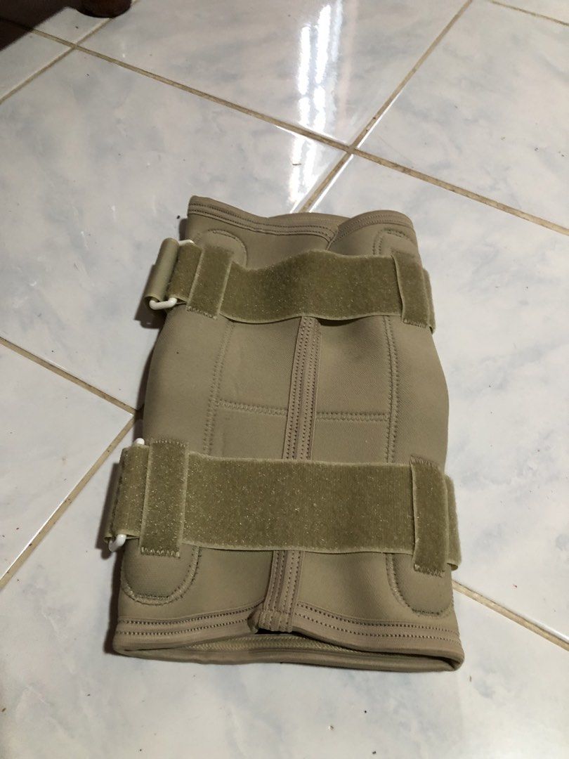 I-M Knee Support Brace — Imported from Taiwan (Category: Medical Supplies & Tools) located in San Juan, La Union. Submitted by declutteringog7 (Listing ID 1468051117, Image 2). Description: 🦵 I-M Knee Support Brace — Imported from Taiwan ₱350 Category: Medical Supplies > Orthopedic Supports Details: • ✅ Brand: I-M Medical — trusted brand, Made in Taiwan 🇹🇼 • ✅ Design: Open patella — may butas para sa tuhod, hindi nakapressure • ✅ Material: Bre