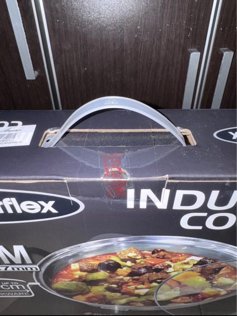 Imarflex IDX - 2000s Induction Cooker (Category: Cookware & Accessories) located in Las Pinas. Submitted by randomstuff56 (Listing ID 1467870125, Image 2). Description: - Never used, never opened (with imarflex seal) - From ansons ph •Slim Type 47mm •Touch Sensitive Control Panel •15kg. Heavy Duty Twin Exhaust SRP: 3,598 RFS: need funds 📍Parañaque.