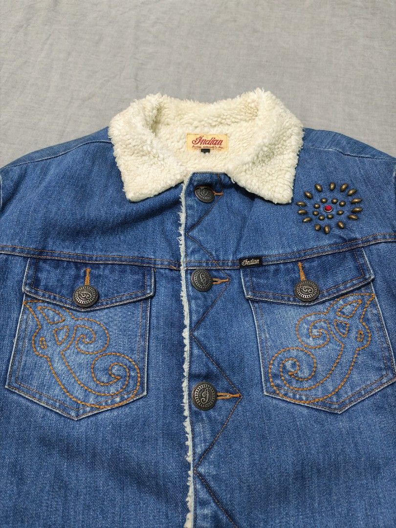 Indian motorcycle sherpa denim jacket (Category: Coats, Jackets and Outerwear) located in Baguio. Submitted by used_clothing2600 (Listing ID 1467938342, Image 3). Description: Indian motorcycle sherpa denim jacket size medium verygood condition width 21 length 27 shoulders 19 sleeve length 26 P 1,980.