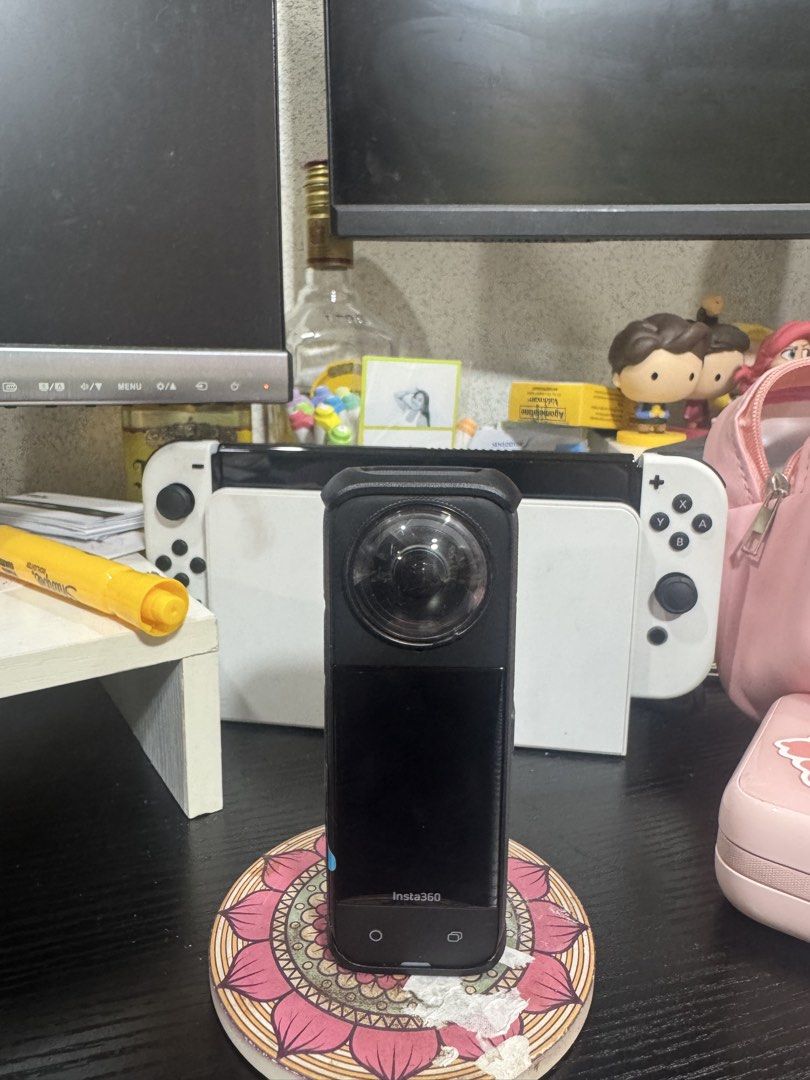 INSTA360 x4 (Category: Video Cameras) located in Manila. Submitted by j_msss (Listing ID 1467945105, Image 2). Description: With Box No issue! Inclusion: -Invisible Dive Case -invisible selfie Stick -Tripod -lens Guard -Sd Card 128Gb Note: Used Once lang po nag boracay tapos tambay na sya. Location: Baguio City/ Manila Malate Ship sa malayo: Lbc or J&t , shoulder ng buyer yung shipping fee..