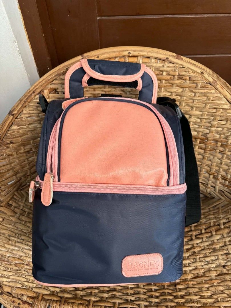 Insulated Cooler bag for breastmilk (Category: Other Babies Going Out Needs) located in Antipolo. Submitted by AmaraElisseCloset (Listing ID 1467857755, Image 1). Description: .