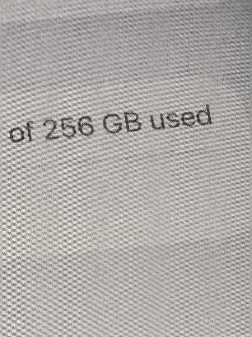 Ipad (Category: iPad) located in Sitiawan. Submitted by jinyi1020 (Listing ID 1467989415, Image 3). Description: original price Rm2449 Unused items because i alr have one ipad Price negotiable!.