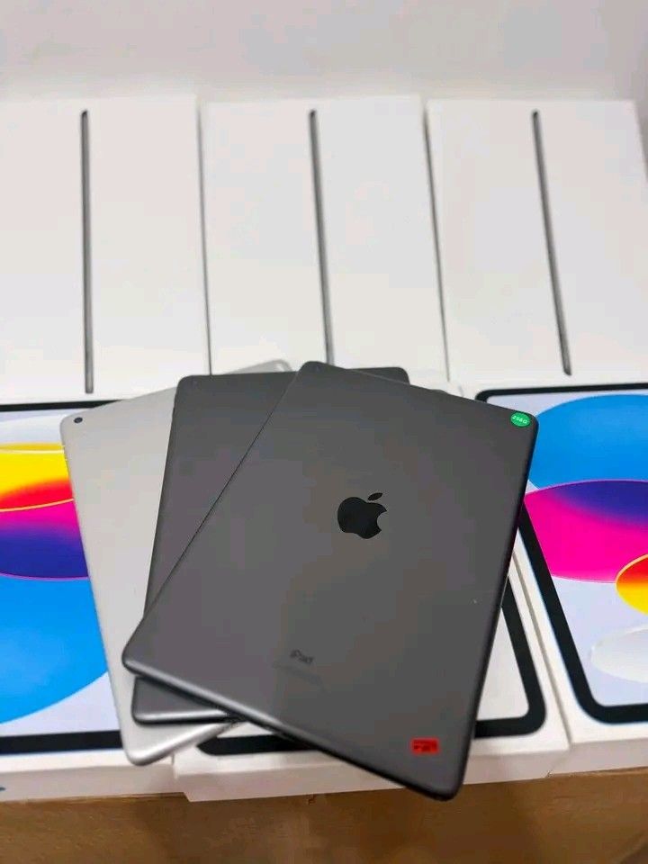 Ipad 5th gen (Category: iPad) located in Las Pinas. Submitted by beyondappleph (Listing ID 1467927702, Image 1). Description: IPAD 5th gen 128gb wifi ✅ipadOs Version (16.7.10) 💯2ndhand but good as new 💯original all parts 💯Smooth performance 💯No hidden issue ✅Any apps pwede i-download ✅No repair history ✅Clear camera Both front/back 💰14,590 only/ NO COD (Downpayment para iwas cancel). DM US ✉️.