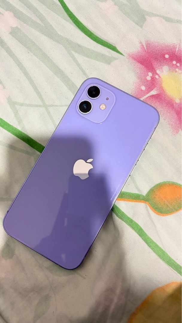 iPhone 12 128gb 81% BH (Category: iPhone 12 Series) located in Cavite. Submitted by crisreano20 (Listing ID 1467951086, Image 2). Description: Honest Issue: hindi nag fofocus camera pag portrait mode but it didn’t affect the performance. .