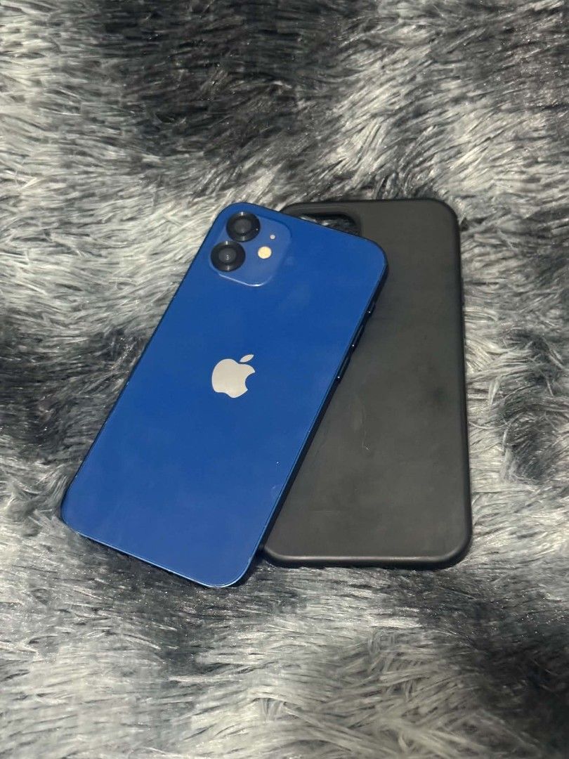 iphone 12 (Category: iPhone 12 Series) located in Manila. Submitted by kgonzales.2nd (Listing ID 1467886164, Image 1). Description: FOR SALE OR SWAP SA LOWER UNIT NA IPHONE + CASH‼️‼️‼️ IPHONE 12 128GB FU ( ANYSIM ) 72% BATTERY HEALTH ✅ FACE ID WORKING ✅ TRUETONE WORKING ✅ FRONT & BACK CAM MALINAW ✅ NO HISTORY OF REPAIR ISSUE: MINSAN DI NAG FFOCUS X1 CAM ₱9,000.