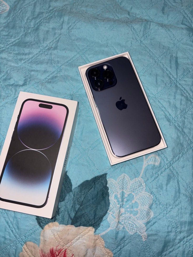IPHONE 14 PRO 256GB (Category: iPhone 14 Series) located in Manila. Submitted by tyne0202 (Listing ID 1467920682, Image 1). Description: IPHONE 14 pro SPACE BLACK WITH BOX SAME WITH IMEI 256 GB SMOOTH OPENLINE ANY SIM Replacement LCD OLED (Manipis) ⚠️NO FACE ID 79% BETA HEALTH ALL GOOD CAN MEET UP AROUND QC.