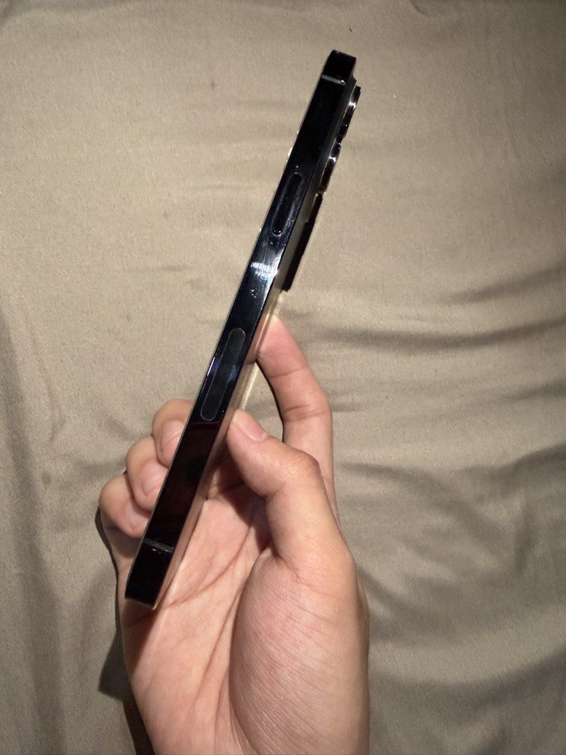 Iphone 14 pro max (Category: iPhone 14 Series) located in Mandaluyong City. Submitted by benzcer.zabala21 (Listing ID 1467971194, Image 3). Description: iphone 14 pro max US variant pm sa ibang details , no repair no issue, factory unlock .
