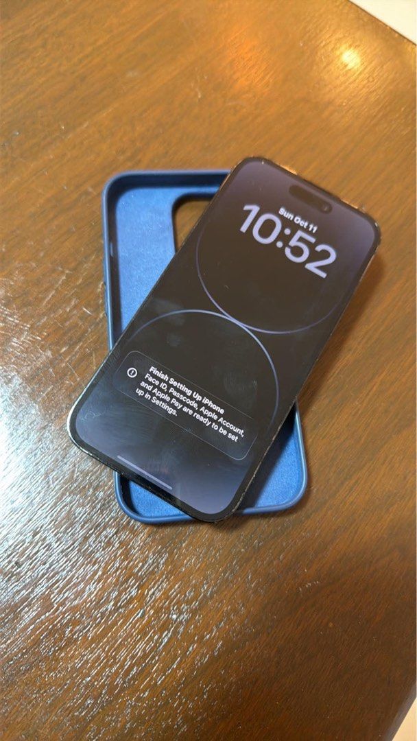 iPhone 14 Pro Space Black (Category: iPhone 14 Series) located in Mandaluyong City. Submitted by justinpesigz (Listing ID 1468044858, Image 1). Description: Premium look, powerful performance, and ready to use! • 100% Battery Health – Newly replaced at the Apple Store • Openline – Works with any network • Good Condition – Pre-owned and well-maintained • With Original Apple Case • Includes a long USB-C to Lightning cable • No box included RFS: Upg