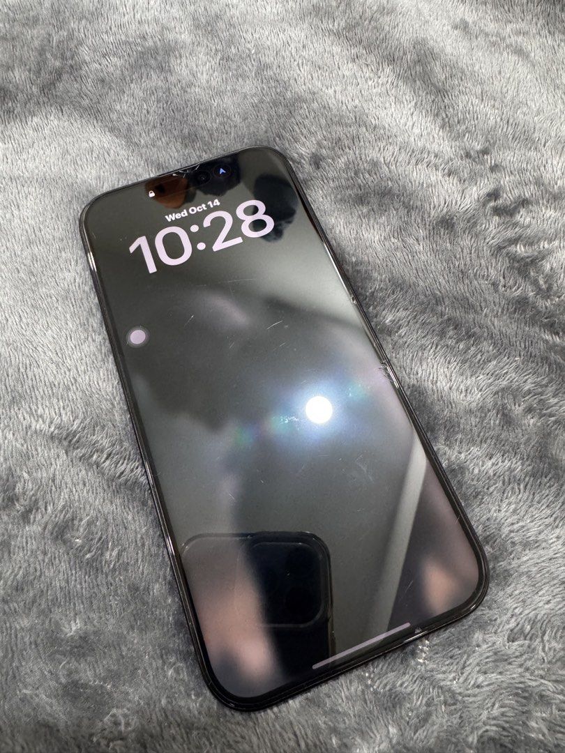 IPHONE 16 PRO MAX BLACK (Category: iPhone 16 Series) located in Manila. Submitted by lozadajasminesam (Listing ID 1467999394, Image 3). Description: FOR SALE IPHONE 16 PRO MAX 512gb BLACK TITANIUM GLOBE LOCKED BATT HEALTH 92% CYCLE COUNT 467 Inclusion: ORIGINAL BOX AND CASE.
