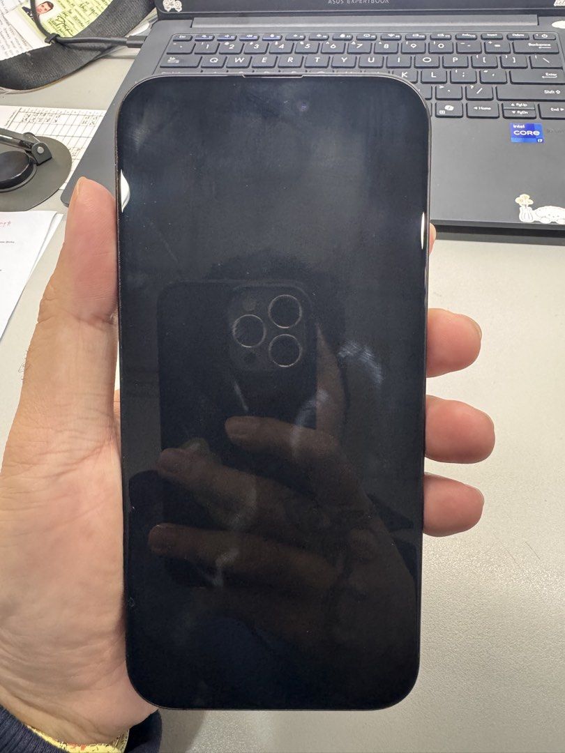 iphone 16 promax 256gb (Category: iPhone 16 Series) located in Muntinlupa City. Submitted by hanzgideon (Listing ID 1467933115, Image 1). Description: battery health 89% no issue no history of repair globe lock until november 2026 RFS - upgrade.